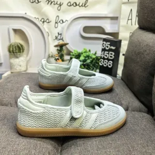 Adidas Samba OG मिंट ग्रीन बिना लेस लाइफस्टाइल स्नीकर