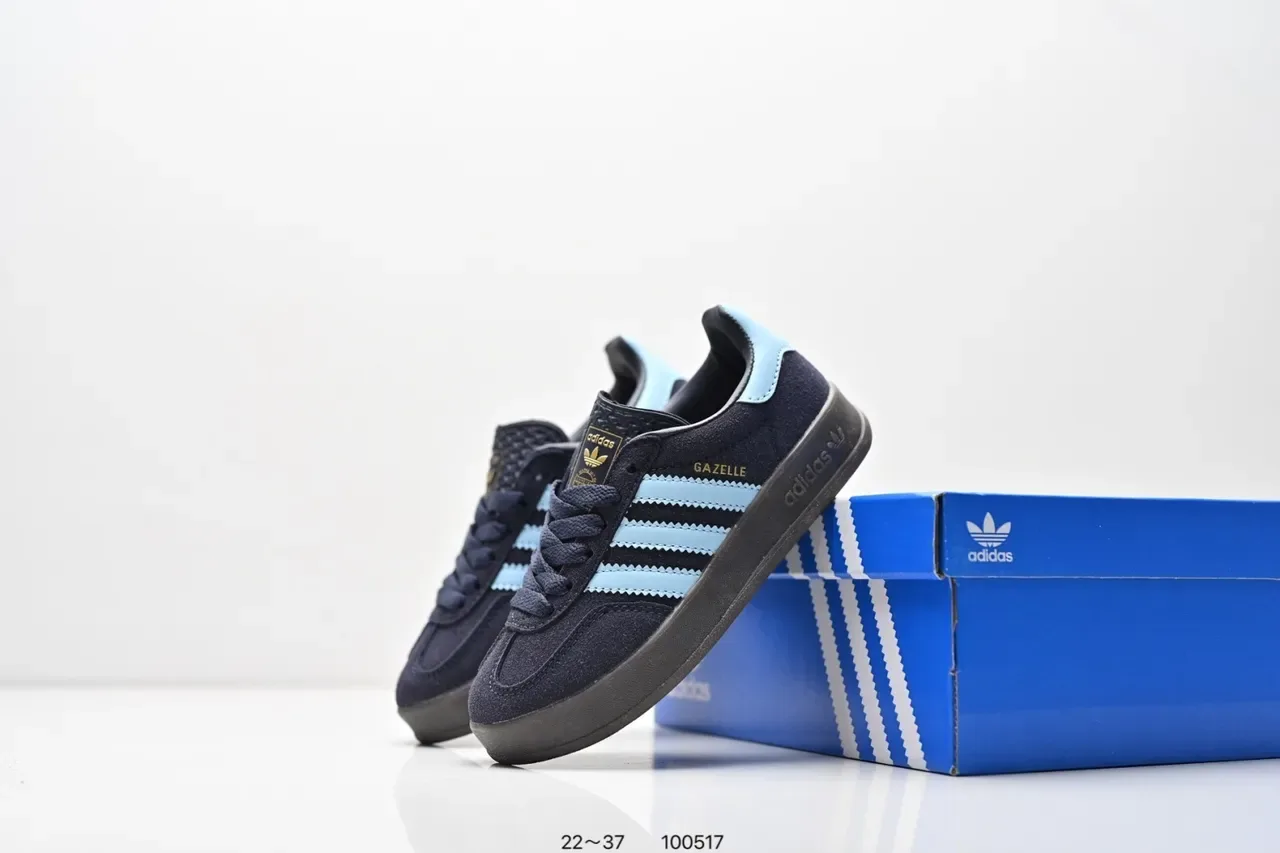 Adidas Samba OG Tênis Lifestyle Rosa e Azul Claro com Listras 12
