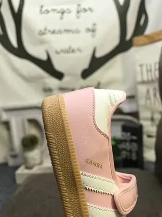 Adidas Samba गुलाबी और सफेद लाइफस्टाइल स्नीकर 3
