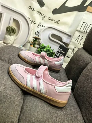 Adidas Samba गुलाबी और सफेद लाइफस्टाइल स्नीकर 7
