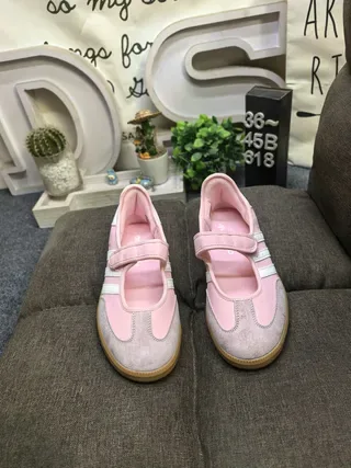 Adidas Samba गुलाबी और सफेद लाइफस्टाइल स्नीकर 10