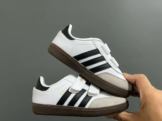 Adidas Samba White Black Stripe Lifestyle Sneakers 16
