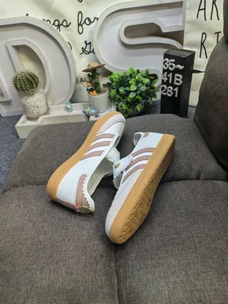 Adidas Samba Chaussures Mary Jane blanches roses sans lacets avec ourlet scalloped 6