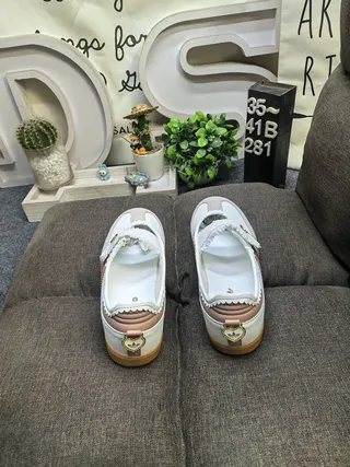 Adidas Samba Chaussures Mary Jane blanches roses sans lacets avec ourlet scalloped 8