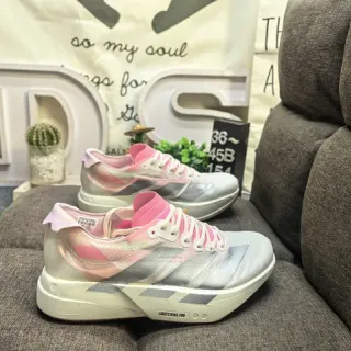 Adidas Argent Rose Irisé Maillage Accent Superpositions Chaussures de course