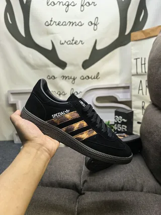 Adidas Spezial Zapatillas Lifestyle Marrón y Crema con estampado de vaca 15