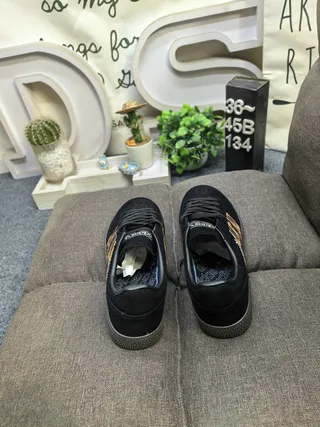 Adidas Spezial Zapatillas Lifestyle Marrón y Crema con estampado de vaca 18