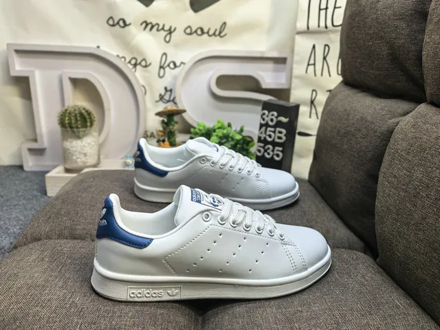 Adidas Stan Smith White and Green Lifestyle Sneakers 11