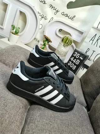 Adidas Superstar Tênis Lifestyle Pretos e Brancos 9