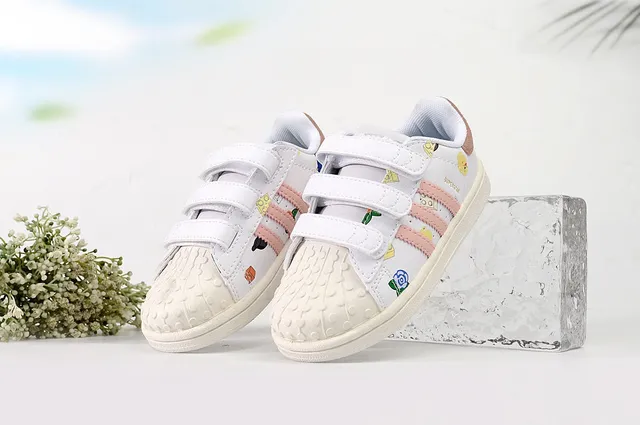 Adidas Superstar Kids White Pink or Blue Striped Printed Lifestyle Sneakers 8