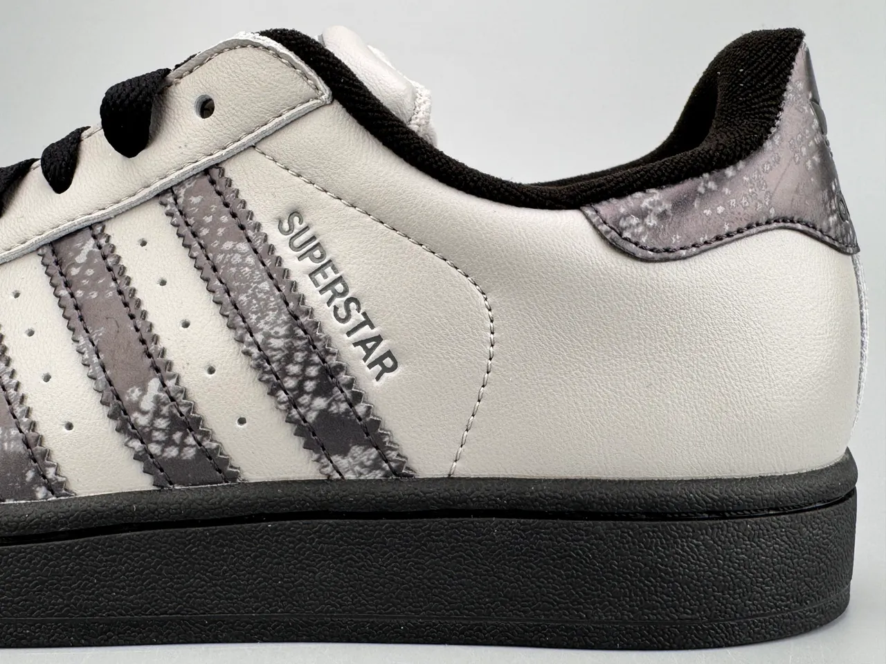 Adidas Superstar White Black Shell-Toe Snakeskin-Print Stripes Lifestyle Sneakers 3