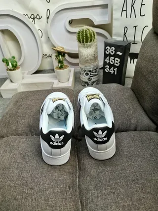 Adidas Superstar White Black Shell-Toe Three-Stripe Lifestyle Sneakers 8