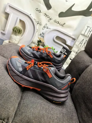 Adidas TERREX Agravic Flow gris violet orange chaussures de course 7