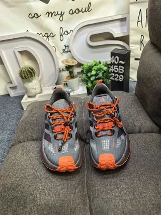 Adidas TERREX Agravic Flow gris violet orange chaussures de course 10