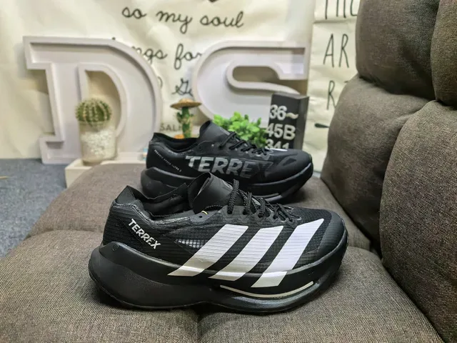 Adidas TERREX White Orange Mesh Upper Sculpted Midsole Lifestyle Sneakers 11