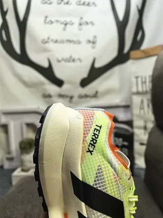 Adidas TERREX White Orange Mesh Upper Sculpted Midsole Lifestyle Sneakers 13