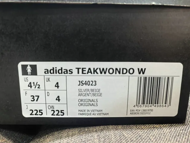 Adidas White Black Leather Upper Three-Stripe Side Panel Lifestyle Sneakers 22