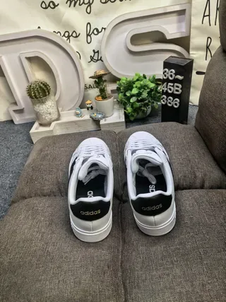 Adidas White Black Low-Top Leather-Like Upper Lifestyle Sneakers 8