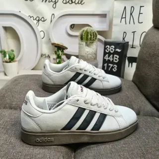 Adidas White Black Low-Top Suede-Textured Upper Lifestyle Sneakers