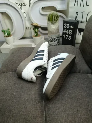 Adidas White Black Low-Top Suede-Textured Upper Lifestyle Sneakers 6