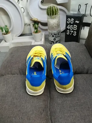 Adidas White Blue Low-Top Leather Upper Lifestyle Sneakers 8