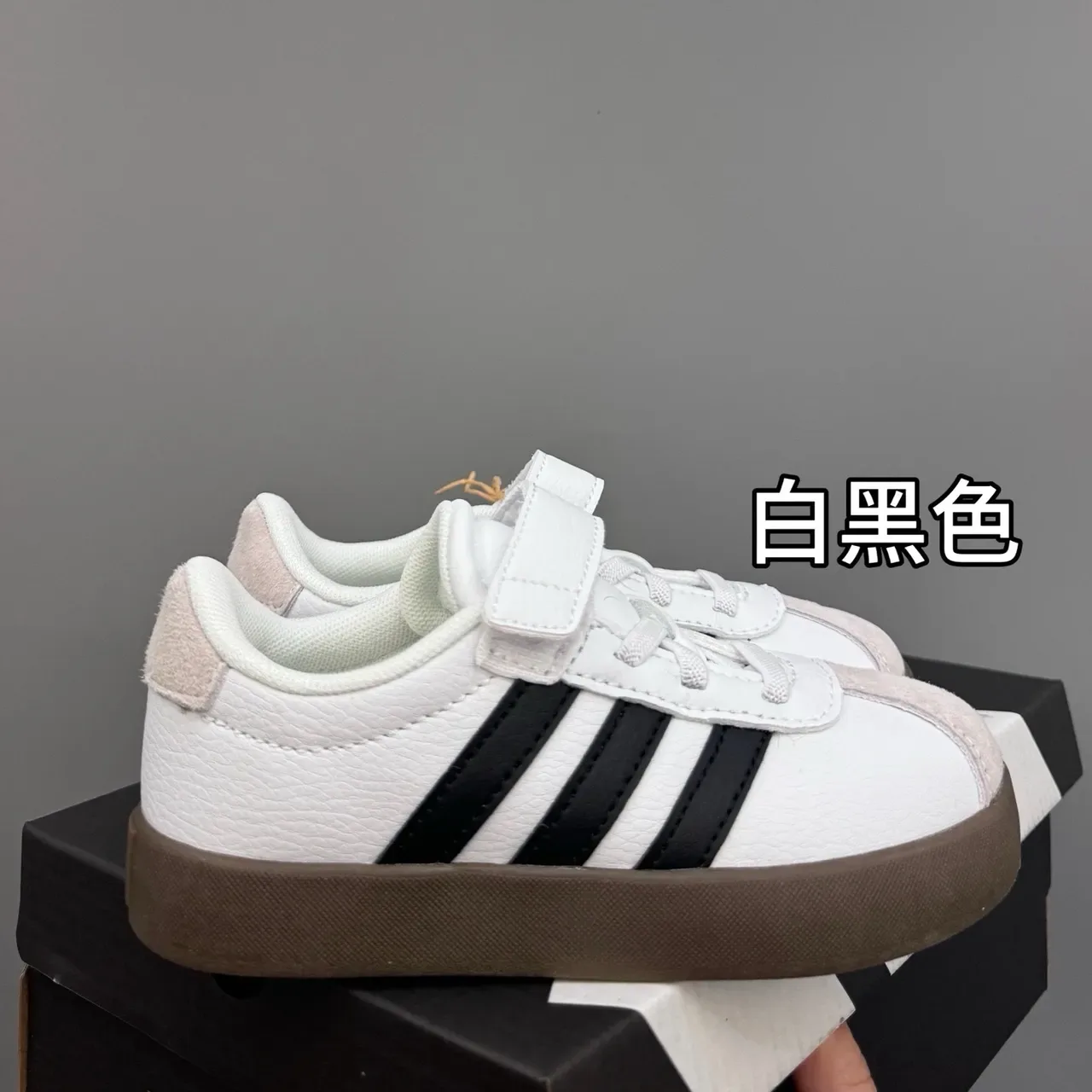 Adidas White Navy Low-Top Velcro Strap Lifestyle Sneakers 9