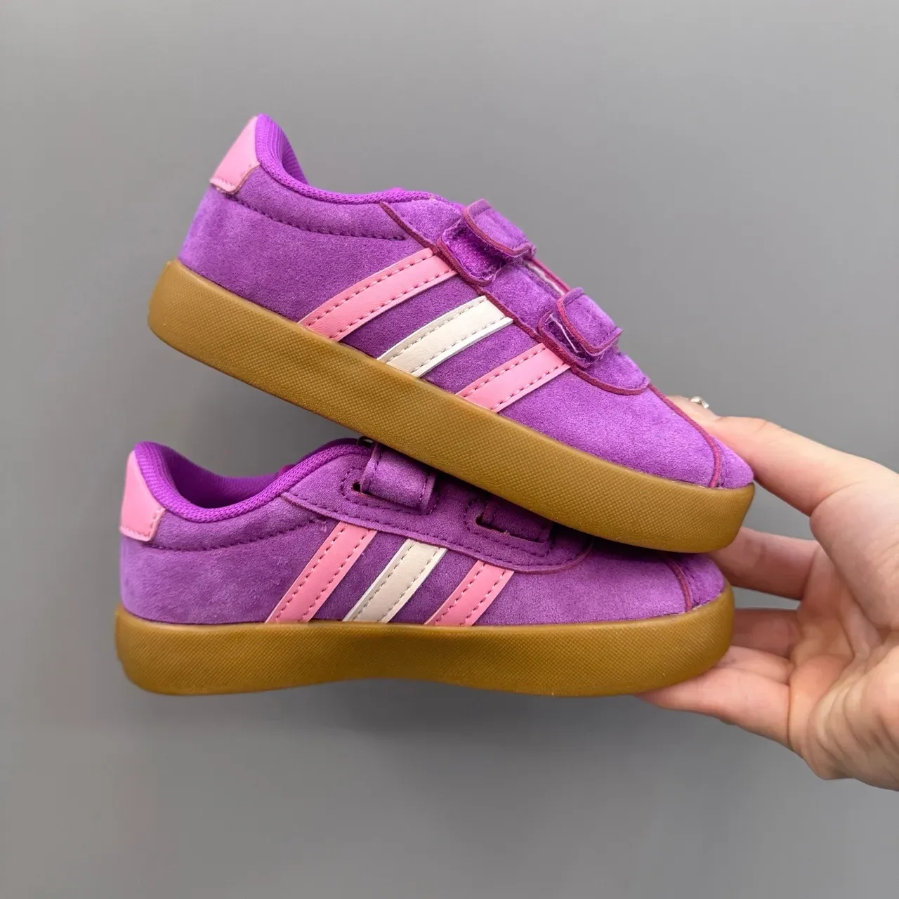 Adidas White Navy Low-Top Velcro Strap Lifestyle Sneakers 22