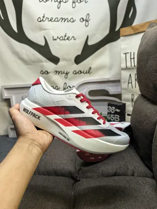 Adidas White Red Lightweight Mesh Upper Gradient Three-Stripe Design Running Shoes 5