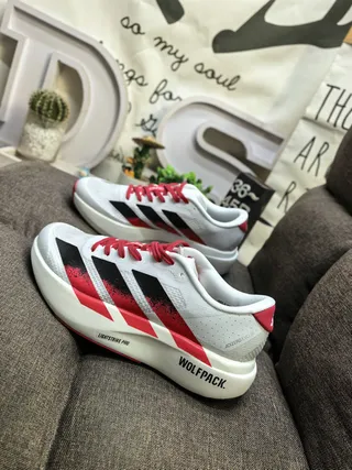 Adidas White Red Lightweight Mesh Upper Gradient Three-Stripe Design Running Shoes 7