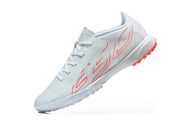 Adidas Chaussures de football turf blanc rouge profil bas upper synthétique crampons coniques 4