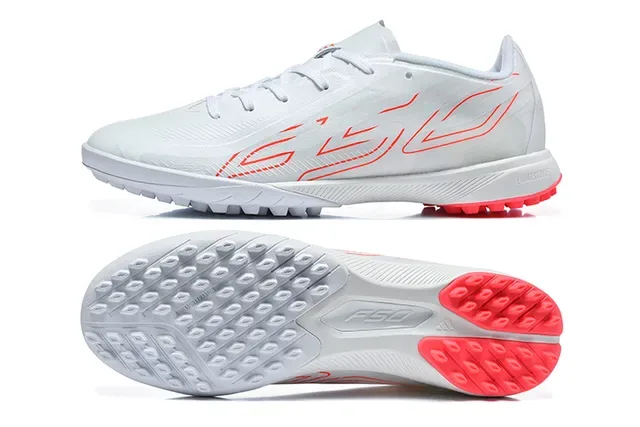 Adidas Chaussures de football turf blanc rouge profil bas upper synthétique crampons coniques 9
