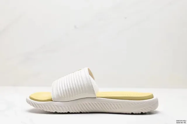 أديداس أبيض أصفر قاعدة مُخططة Footbed مولد نعال 4