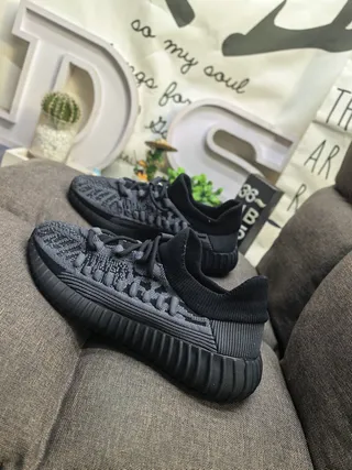 Adidas Yeezy Boost 350 V2 Zebra Lifestyle Sneakers 7