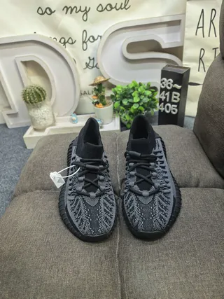 Adidas Yeezy Boost 350 V2 Zebra Lifestyle Sneakers 10