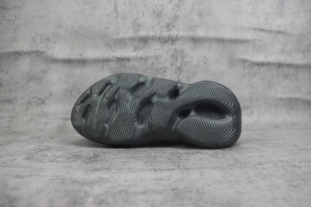 Adidas Yeezy Foam Runner Dark Gray Lifestyle Sneakers 8