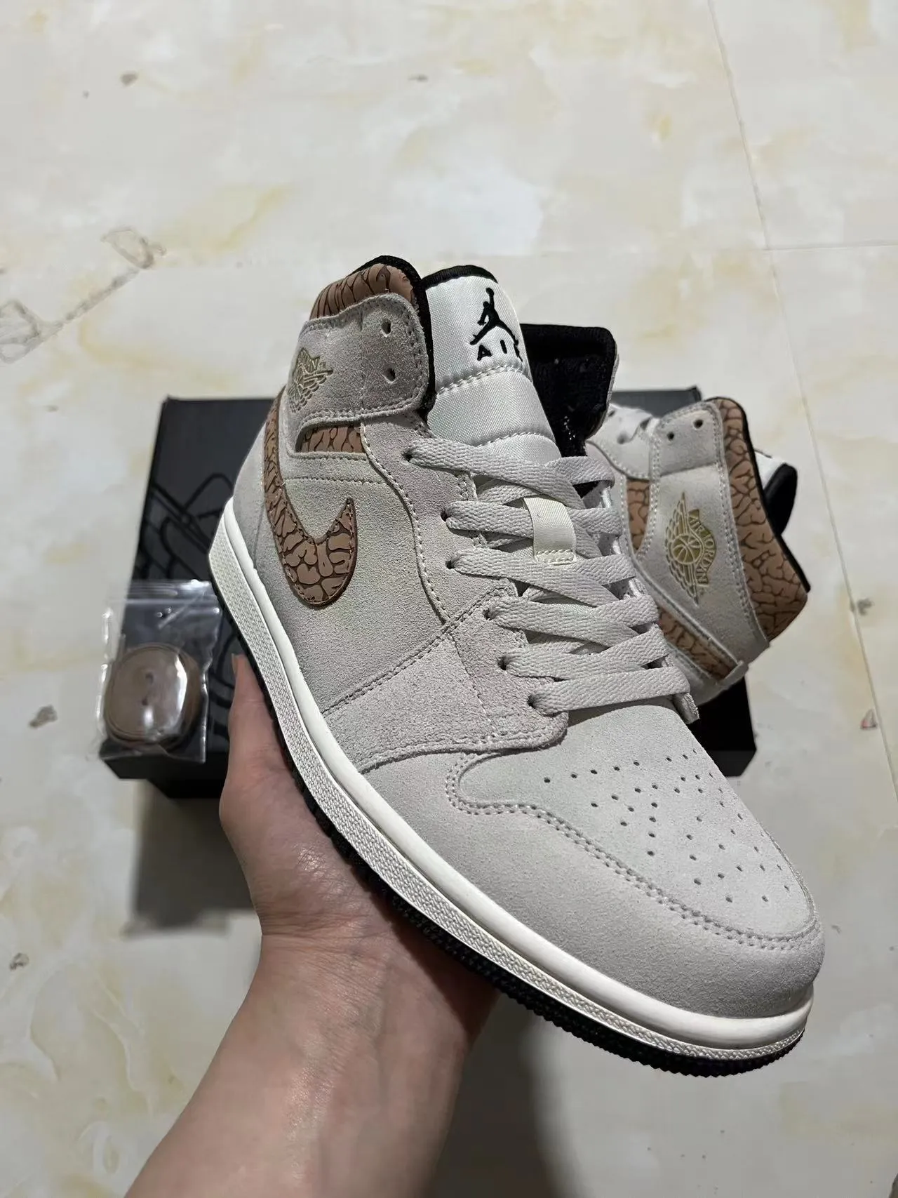 Air Jordan 1 High Beige Elephant Print Basketball Shoes 2