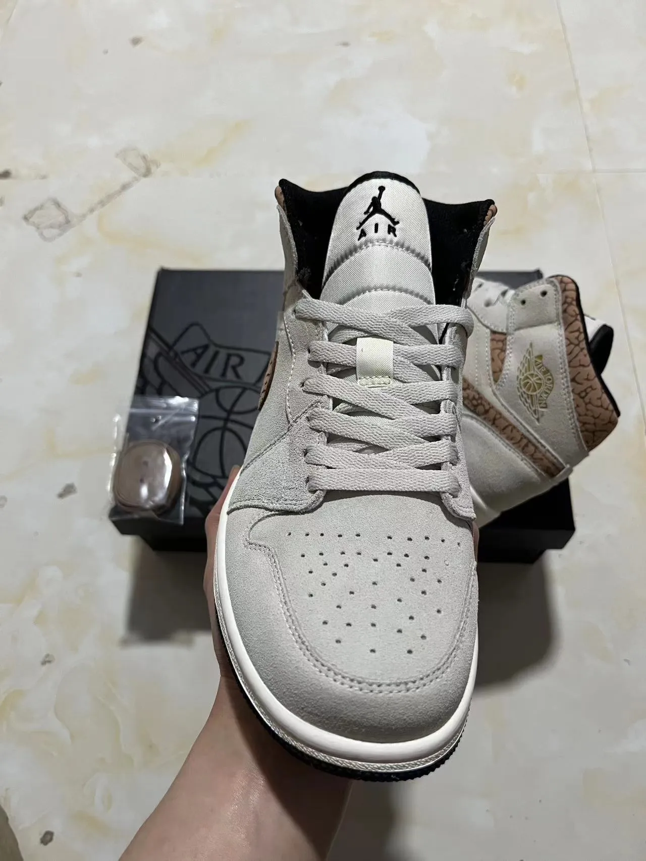 Air Jordan 1 High Beige Elephant Print Basketball Shoes 3