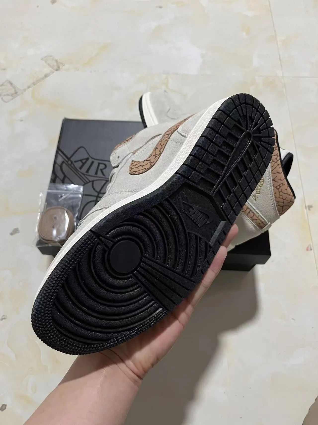 Air Jordan 1 High Beige Elephant Print Basketball Shoes 6