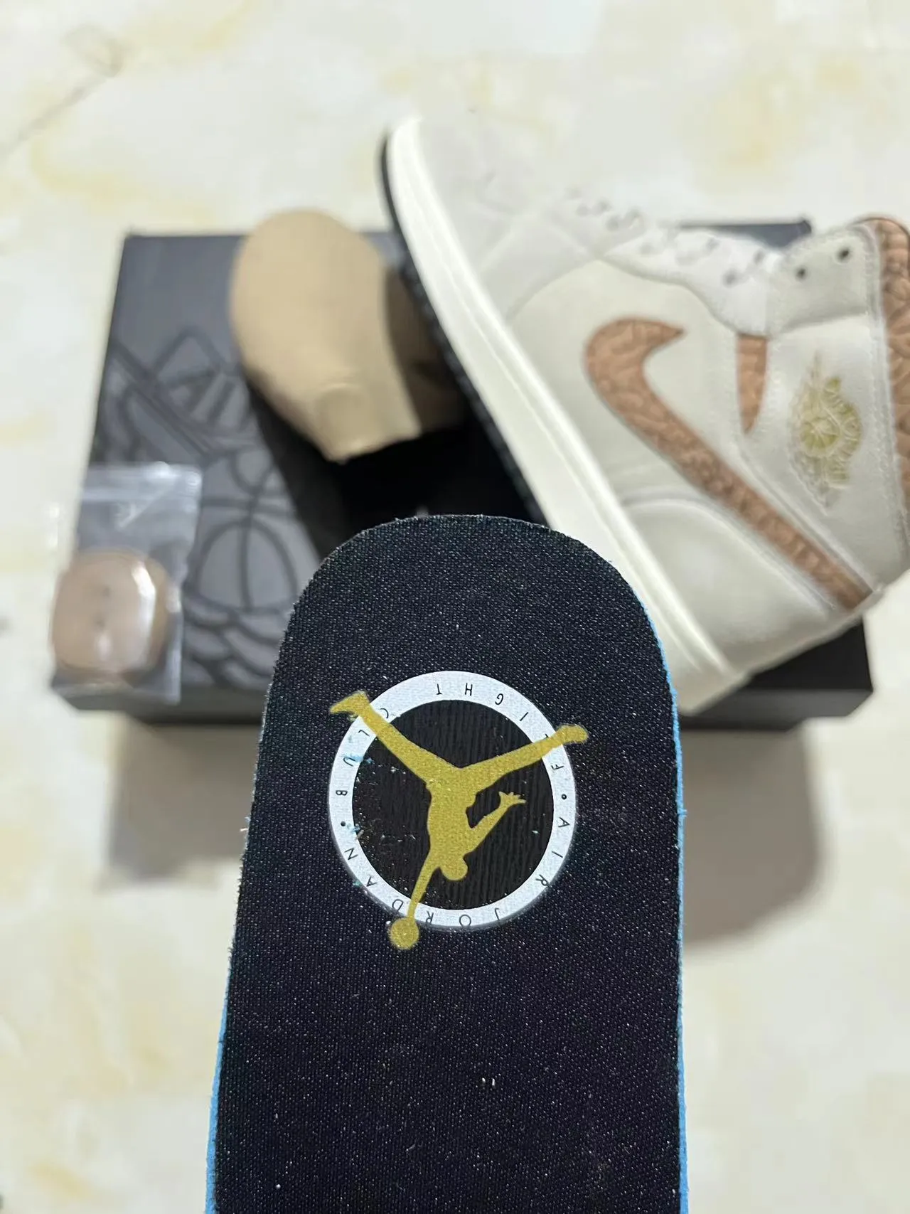 Air Jordan 1 High Beige Elephant Print Basketball Shoes 9