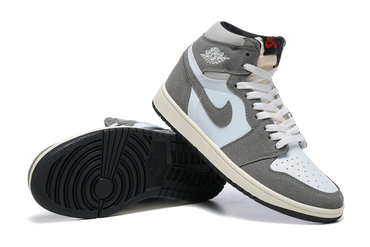 Tênis de basquete Air Jordan 1 High Off-White dourado metálico 10