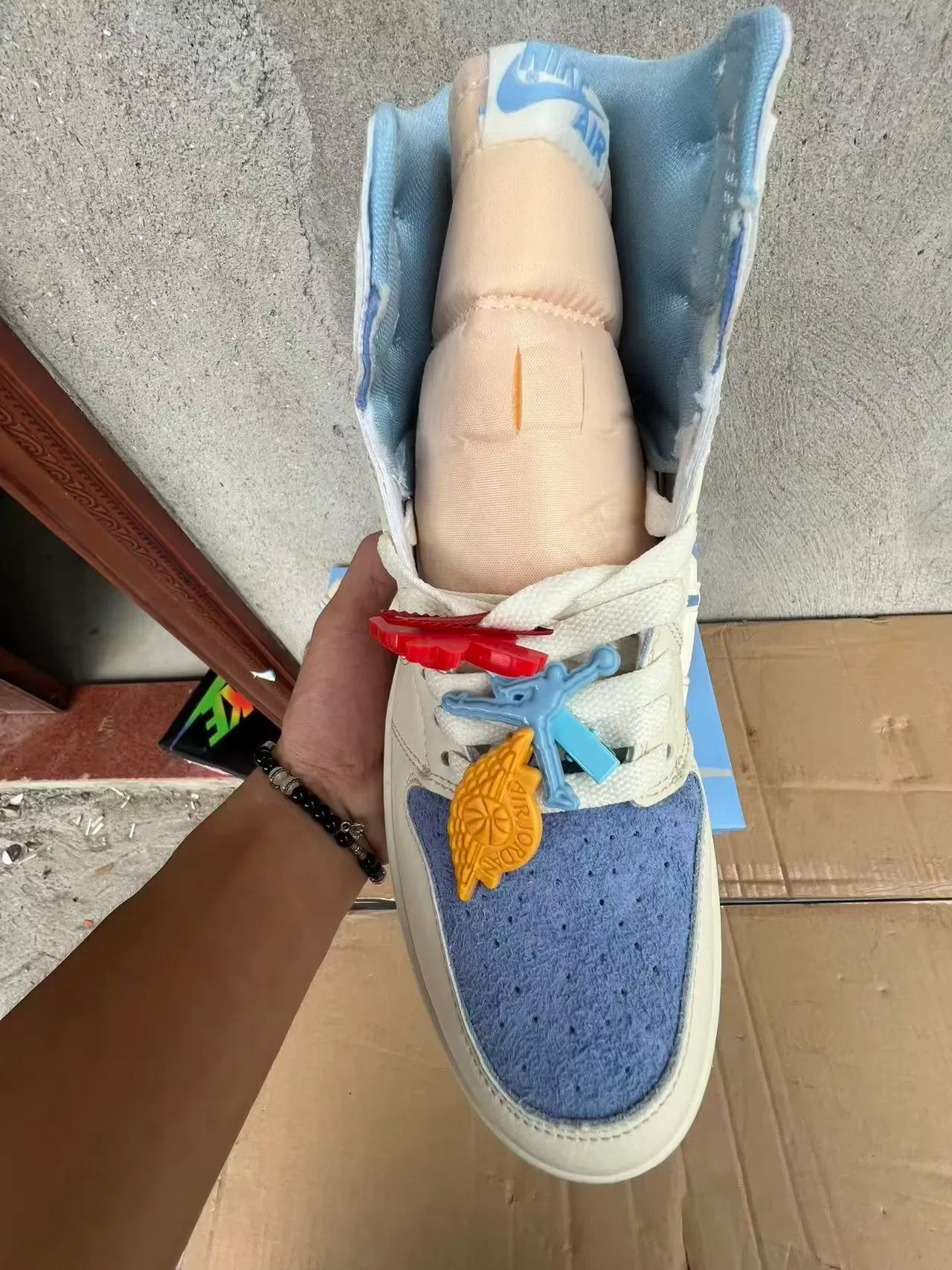 Air Jordan 1 High-Top Off-White and Light Blue Basketball Shoes 3