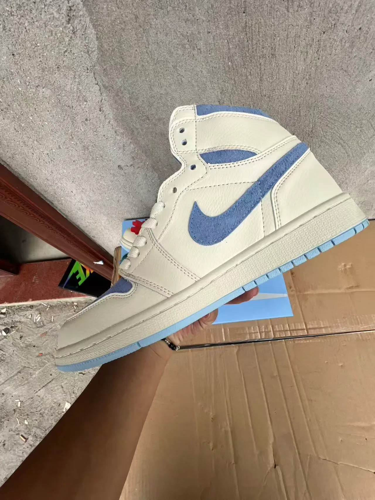Air Jordan 1 High-Top Off-White and Light Blue Basketball Shoes 5