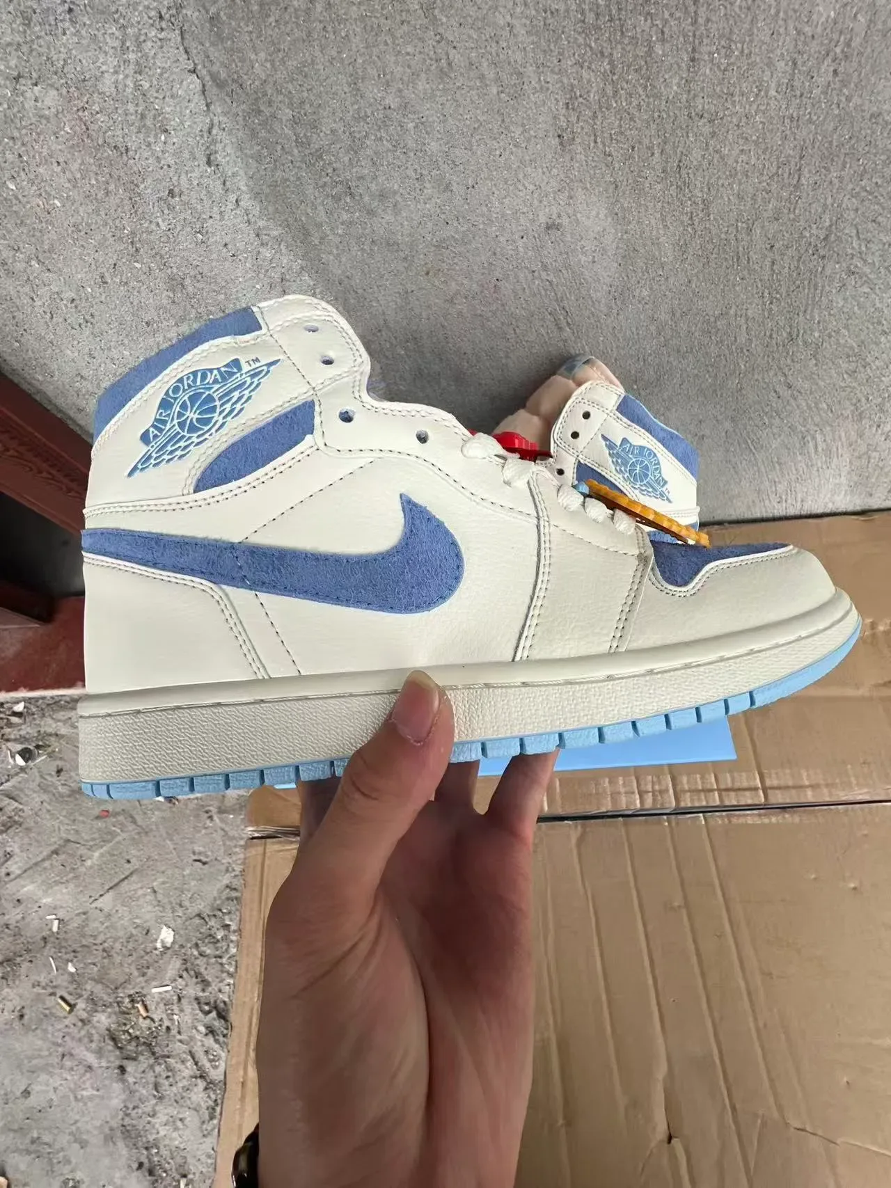 Air Jordan 1 High-Top Off-White and Light Blue Basketball Shoes 7