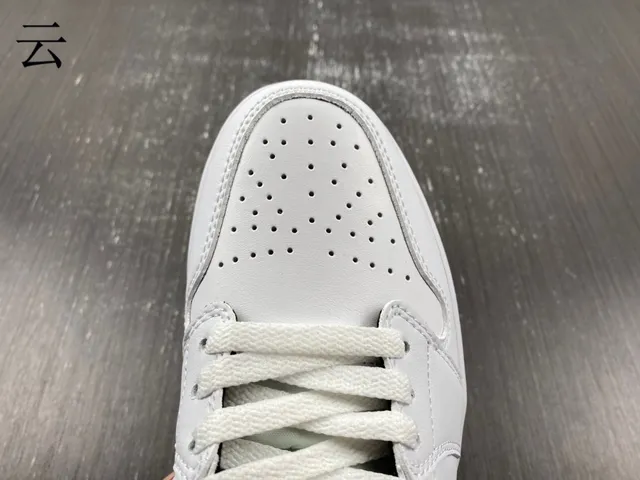 Air Jordan 1 High White Black Basketball Shoes 7
