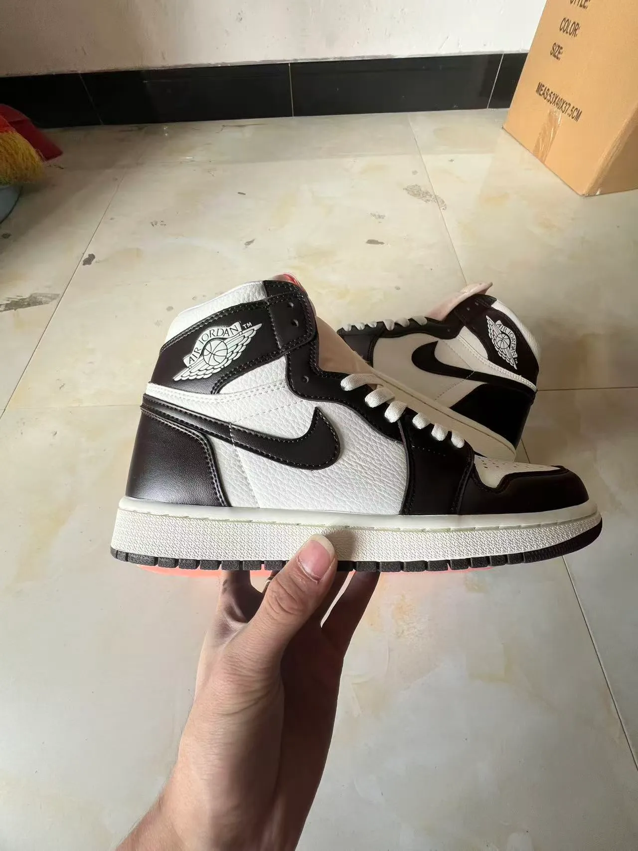 Air Jordan 1 High White Black Basketball Shoes 7