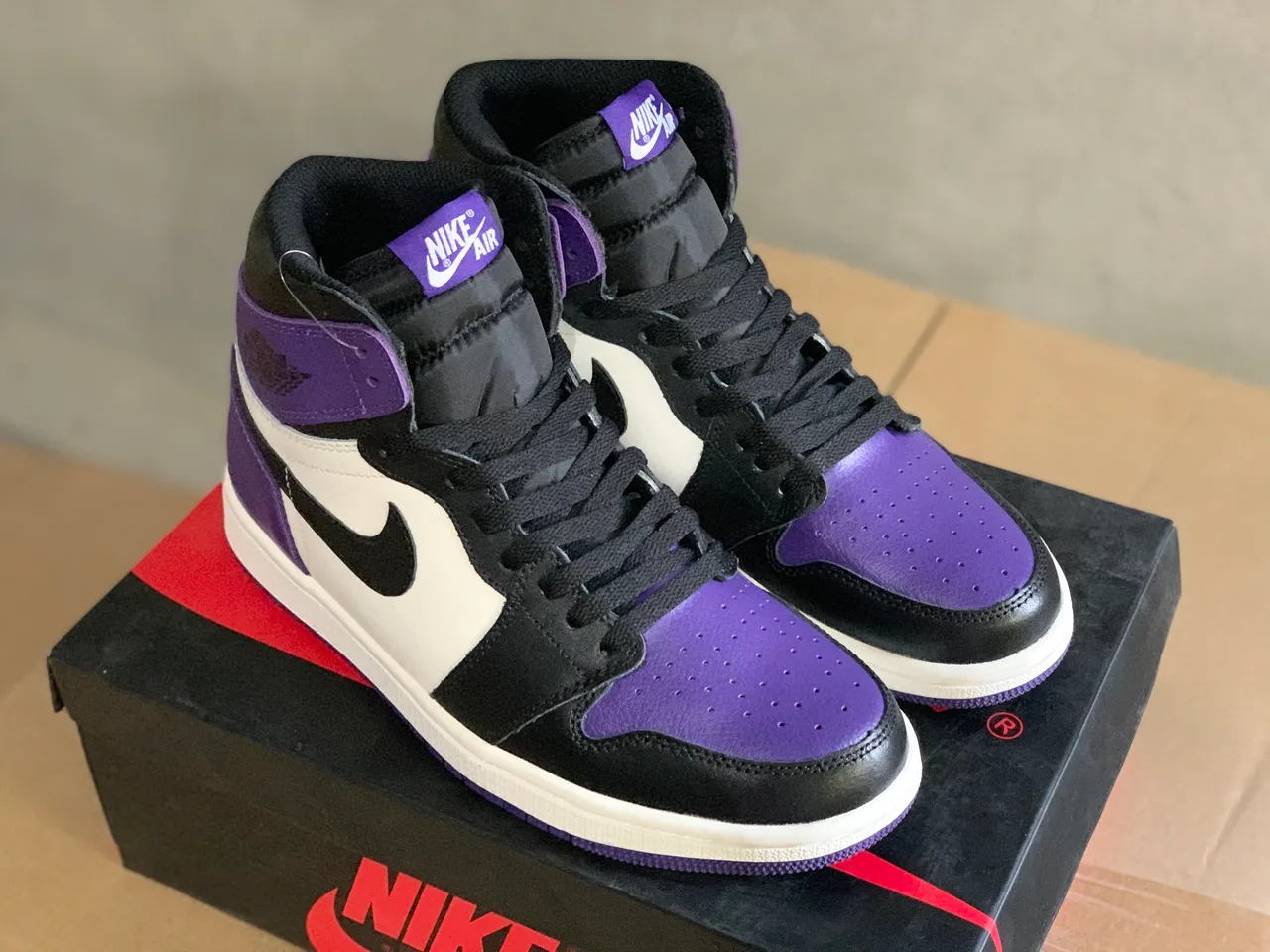 Air Jordan 1 Purple and Black Leather High-Top Basketball Shoes 5