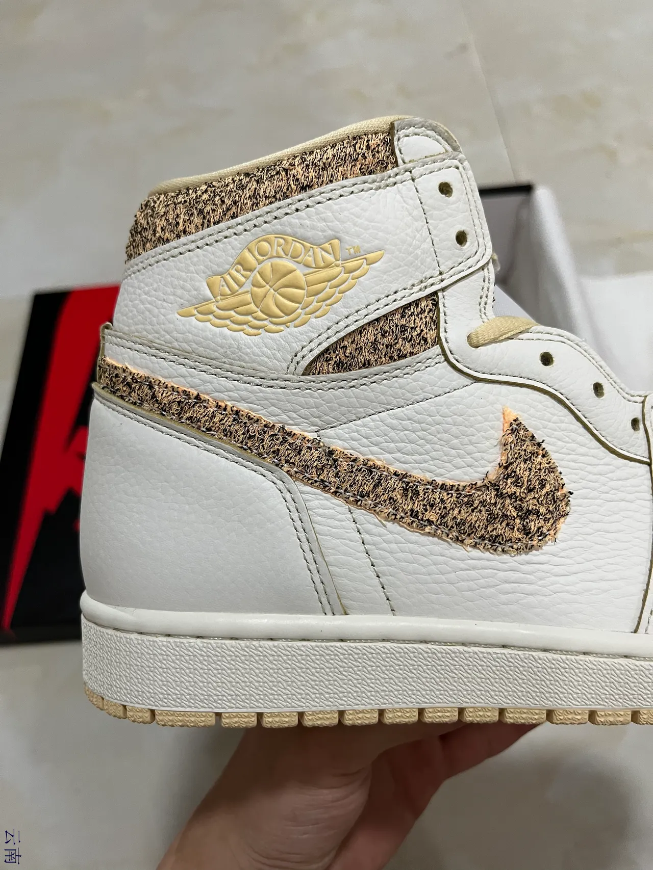 Air Jordan 1 White Gold High-Top Leather Basketball Shoes 7