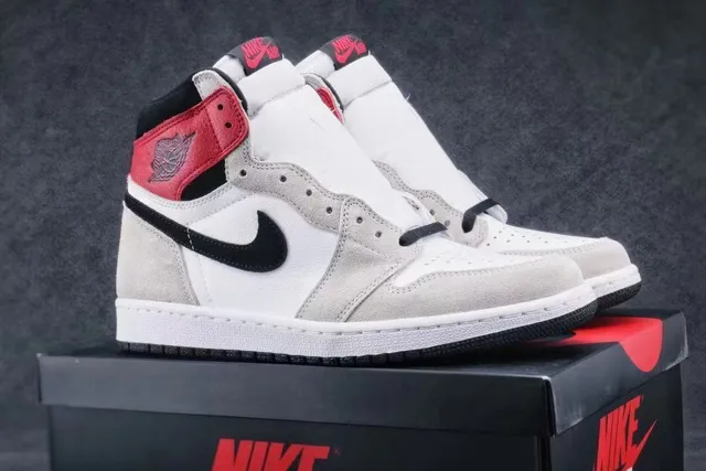 Air Jordan 1 White Gray High-Top Leather-Suede Hybrid Basketball Shoes 2