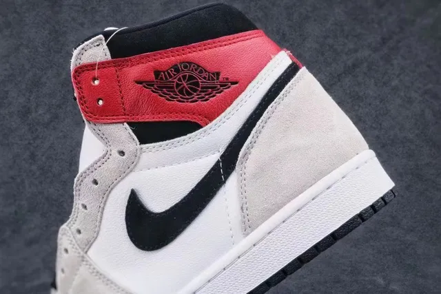 Air Jordan 1 White Gray High-Top Leather-Suede Hybrid Basketball Shoes 5