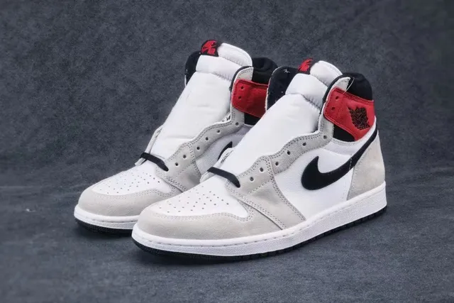 Air Jordan 1 White Gray High-Top Leather-Suede Hybrid Basketball Shoes 9